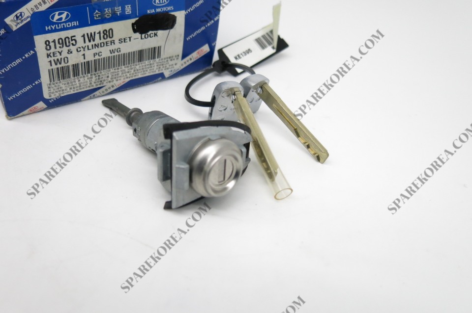 Genuine Hyundai 81905-24331-CA Lock Key and Cylinder Set 