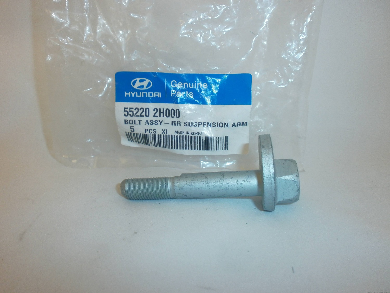 Rear Genuine Hyundai 55220-37020 Suspension Radius Arm Bolt Assembly Rear Genuine Hyundai 55220-37020 Suspension Radius Arm Bolt Assembly